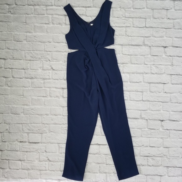 Naked Zebra | Twisted Front Cut Out Waist Jumpsuit - Picture 2 of 4